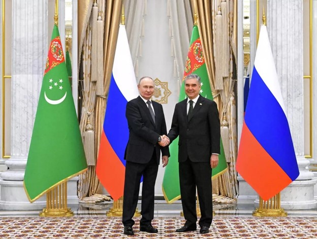 Gurbanguly Berdimuhamedow Wladimir Putin bilen duşuşdy