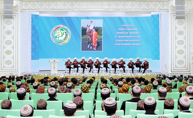 Arkadag şäherinde 2026-njy ýylyň şygaryna bagyşlanan dabaraly maslahat geçirildi