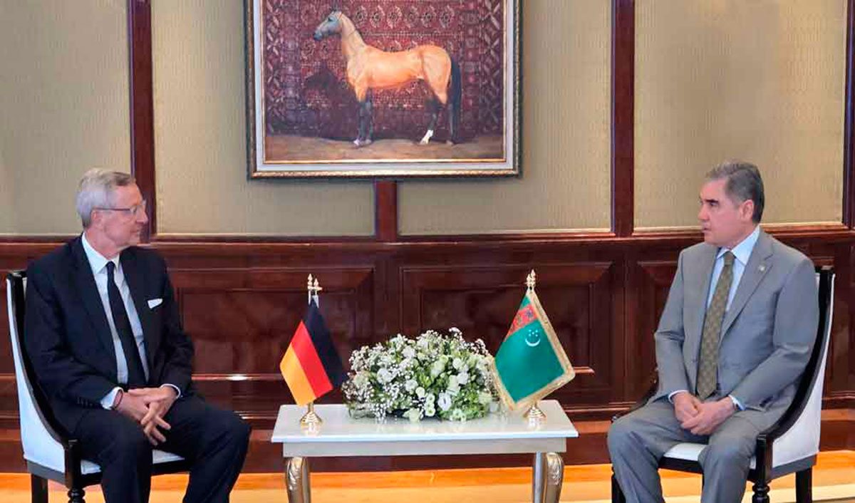 Gahryman Arkadagymyz German ykdysadyýetiniň Gündogar komitetiniň Ýerine ýetiriji direktory bilen duşuşdy
